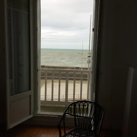 Les Flots Apartamento Saint-Valery-en-Caux Exterior foto